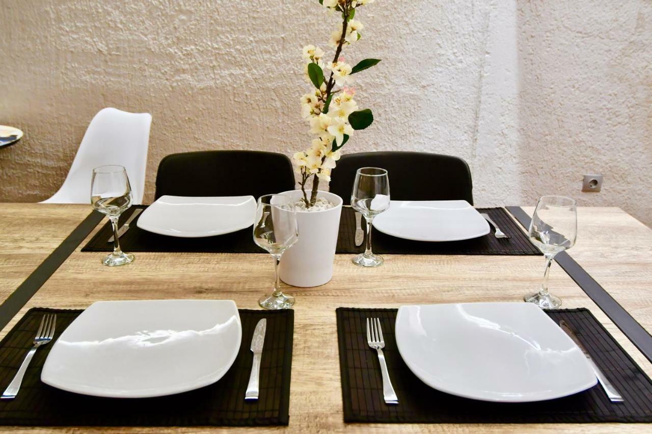 Comfortable, Spacious Studio @ Kolonaki Atenas Exterior foto